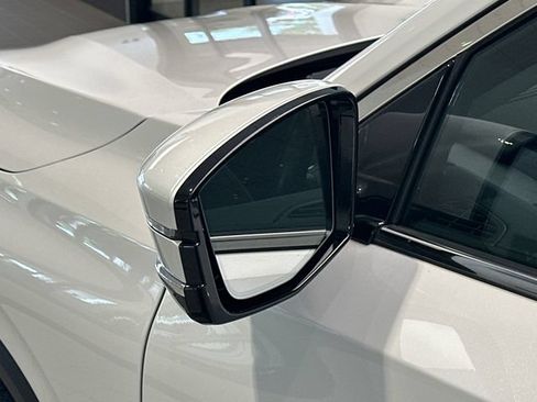Used 2023 Acura MDX SH-AWD w/ Advance Package image 8