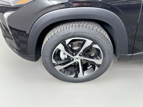 Used 2024 Chevrolet Trax RS w/ Driver Confidence Package FWD image 22