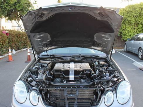 Used 2004 Mercedes-Benz E 320 Sedan image 30