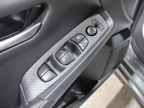 Used 2025 Nissan Sentra SV FWD image 14