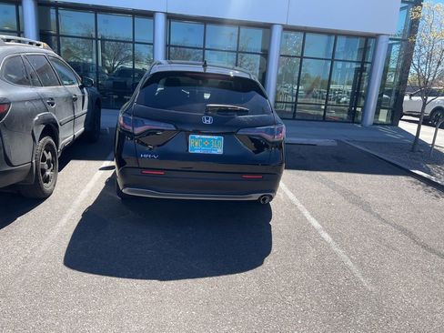 Used 2024 Honda HR-V Sport image 12