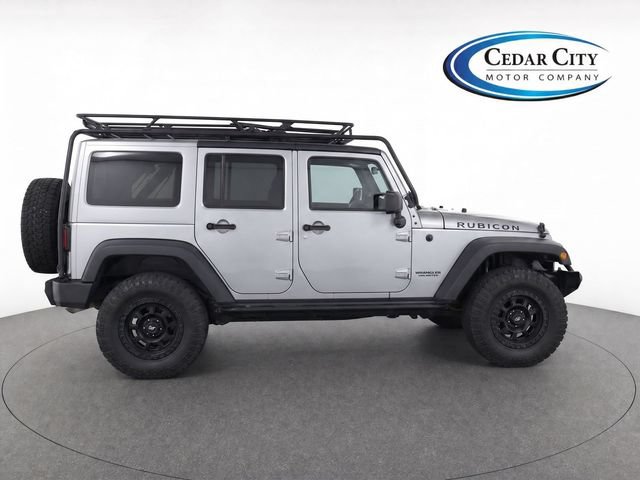 Used 2015 Jeep Wrangler Unlimited Rubicon w/ Connectivity Group AWD/4WD image 8