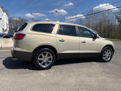 Used 2008 Buick Enclave CXL w/ Entertainment Package #3 image 11