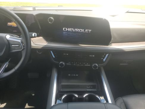 Used 2025 Chevrolet Tahoe LT AWD/4WD image 10