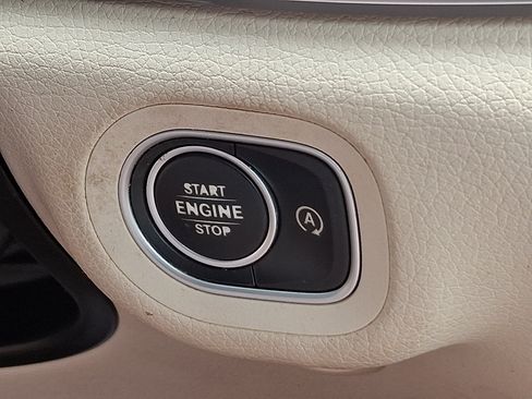 Used 2020 Mercedes-Benz GLE 350 4MATIC image 23