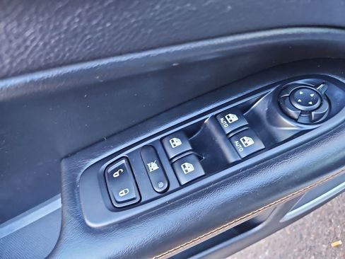 Used 2019 Jeep Compass Limited image 11