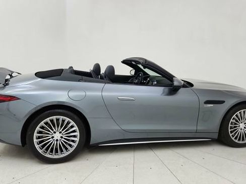 Used 2024 Mercedes-Benz SL 43 AMG image 6