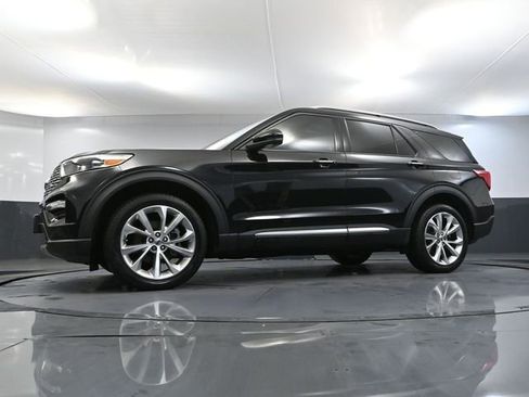 Used 2023 Ford Explorer Platinum w/ Technology Package image 62