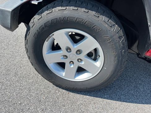 Used 2016 Jeep Wrangler Sport w/ Quick Order Package 24S AWD/4WD image 24