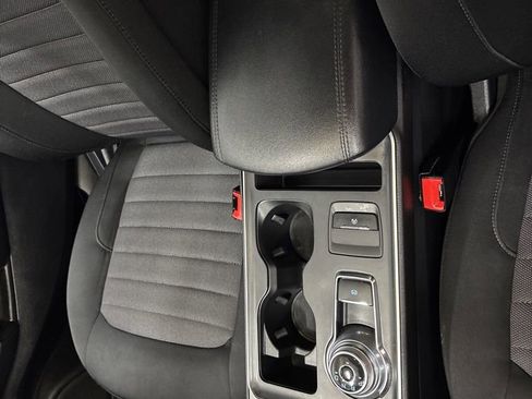 Used 2021 Ford Edge SE AWD/4WD image 15