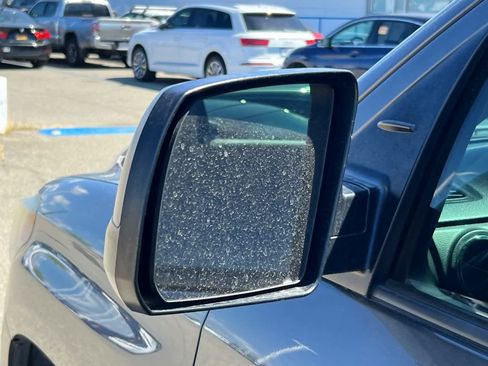 Used 2020 Toyota Tundra SR5 w/ SR5 Upgrade Package image 8