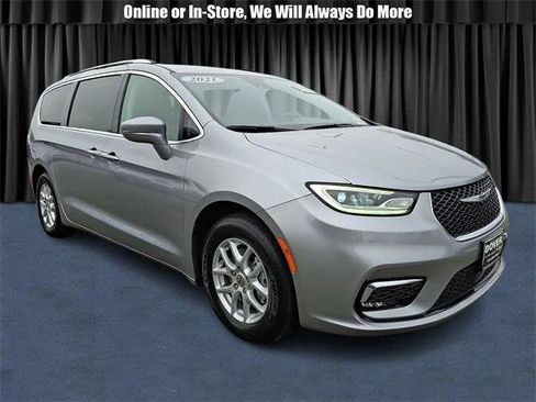 Certified 2021 Chrysler Pacifica Touring-L image 1