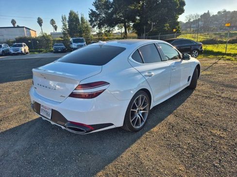 Used 2024 Genesis G70 2.5T image 2