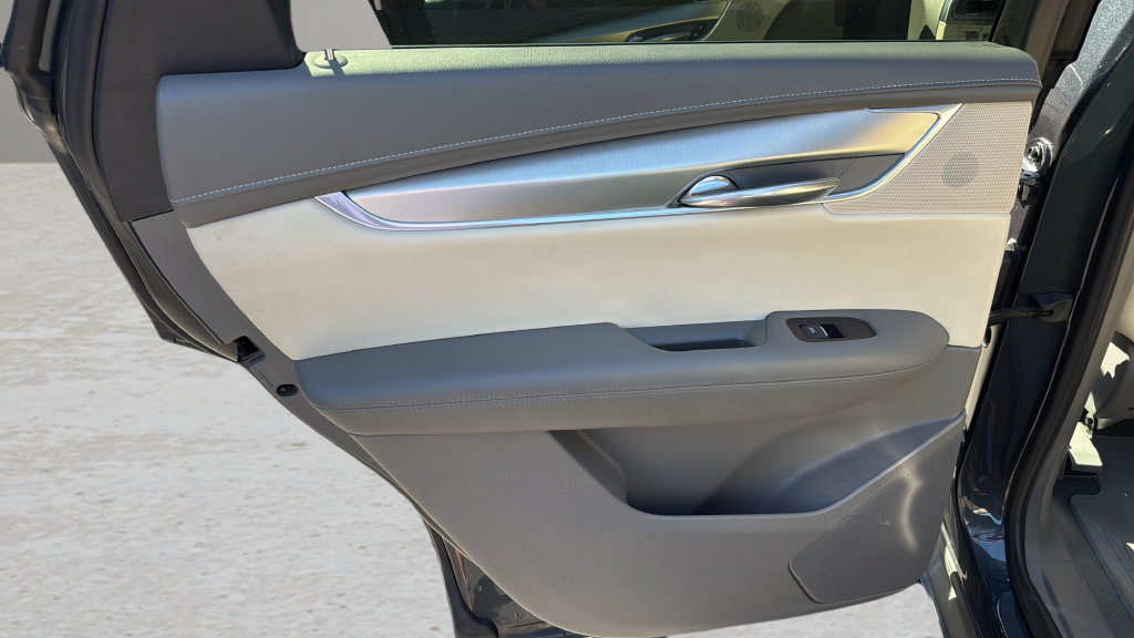 Used 2019 Cadillac XT5 Luxury AWD/4WD image 21