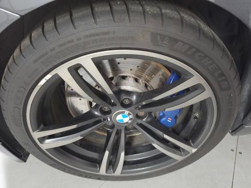 Used 2016 BMW M3 RWD image 9