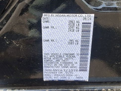Used 2025 Nissan Altima 2.5 SV FWD image 28