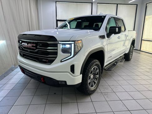 Used 2025 GMC Sierra 1500 AT4 AWD/4WD image 14