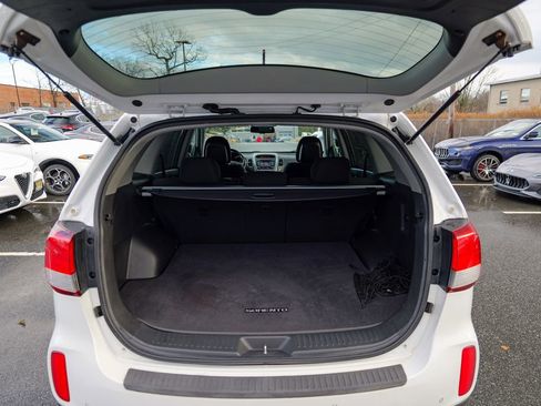 Used 2014 Kia Sorento LX image 46