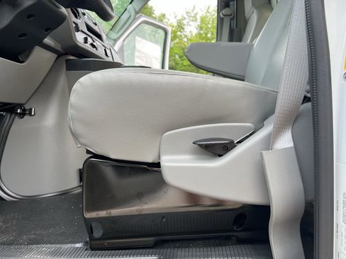 New 2025 Ford E-450 and Econoline 450 Super Duty w/ Power Equipment Group image 15