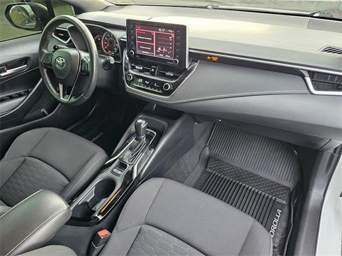 Used 2022 Toyota Corolla SE image 16