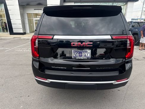 Used 2025 GMC Yukon XL Elevation RWD image 8