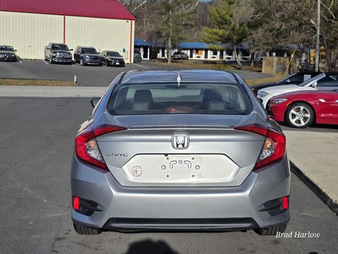 Used 2018 Honda Civic EX-L image 6