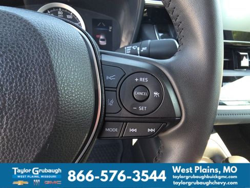 Used 2022 Toyota Corolla SE FWD image 19