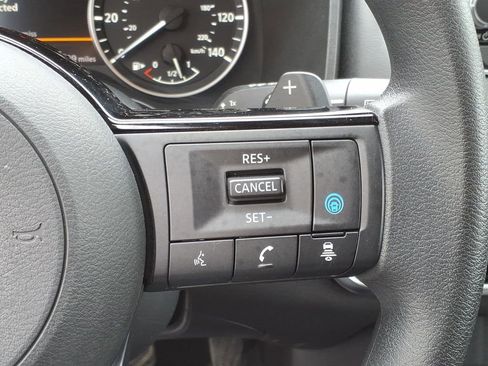 Used 2021 Nissan Rogue SV AWD/4WD image 25