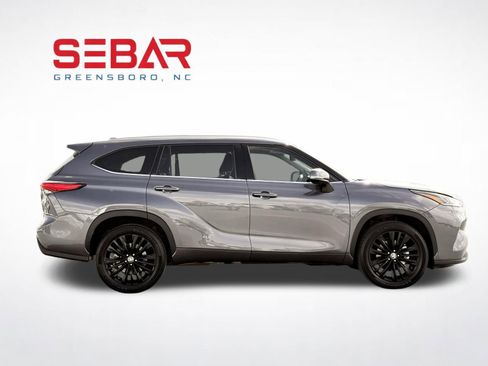 Used 2021 Toyota Highlander Platinum image 9