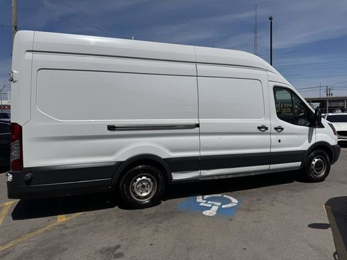 Used 2018 Ford Transit 250 148 High Roof Extended RWD image 4