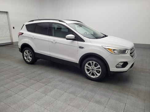 Used 2018 Ford Escape SE image 11