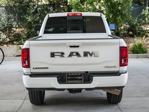 Used 2026 RAM 2500 Laramie AWD/4WD image 5