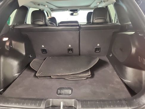 Used 2021 Jeep Cherokee Limited image 11