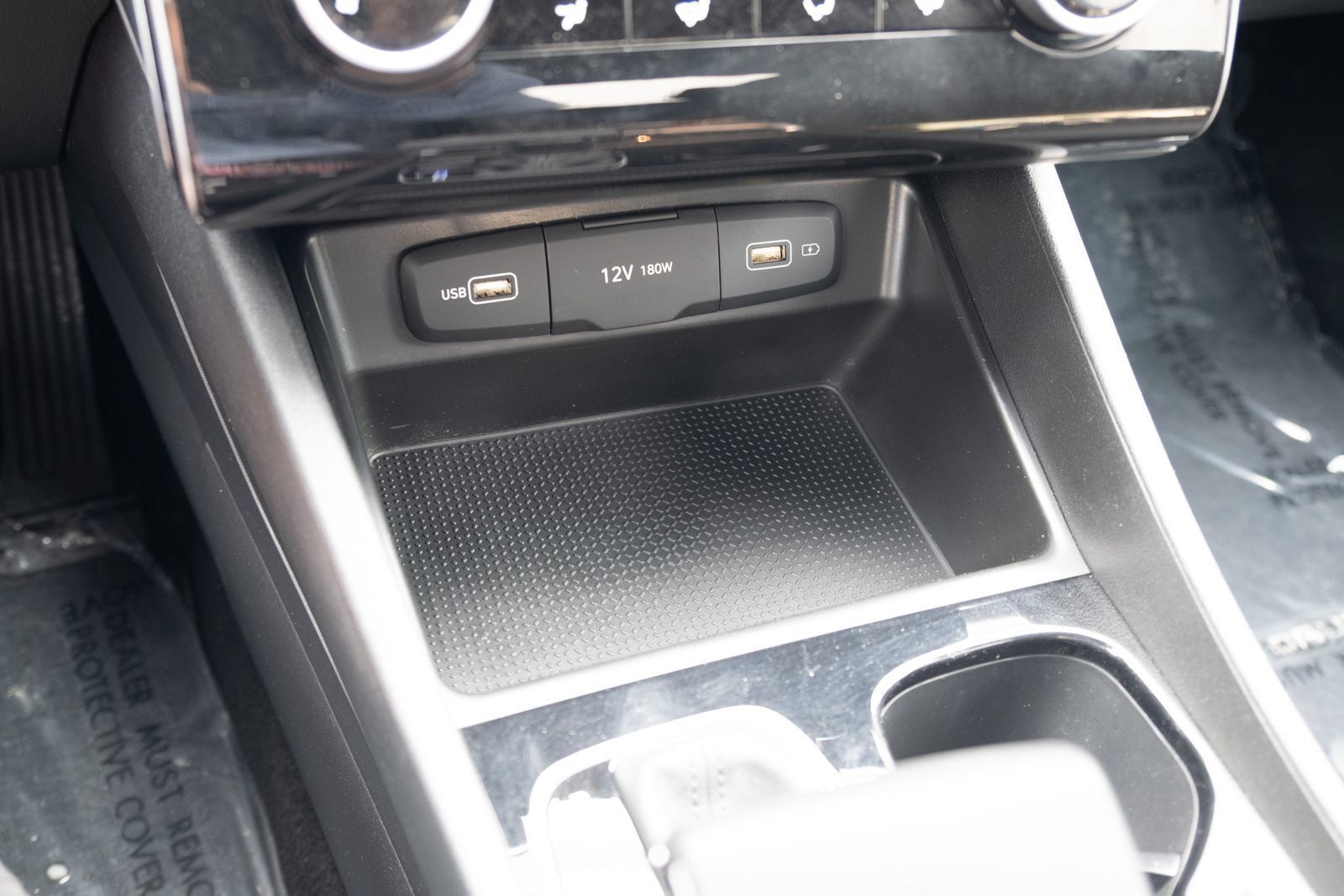 Used 2024 Hyundai Santa Cruz SE AWD/4WD image 5