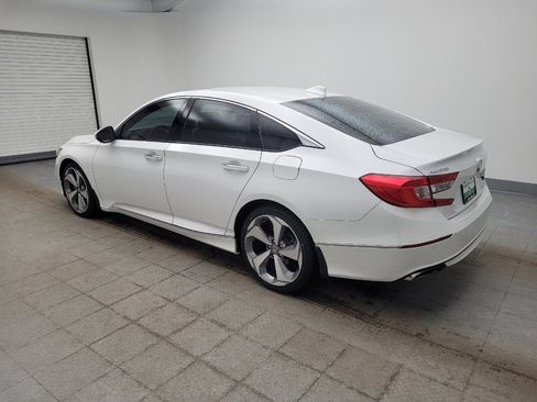 Used 2019 Honda Accord Touring image 3
