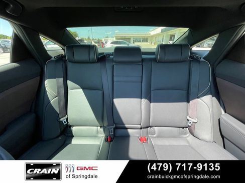 Used 2023 Toyota Crown AWD/4WD image 28