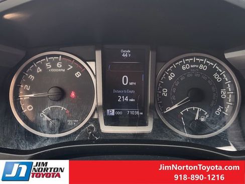 Used 2018 Toyota Tacoma Limited image 17