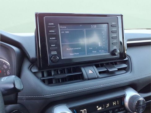 Used 2019 Toyota RAV4 XLE AWD/4WD image 21