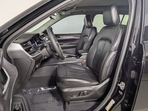 Used 2023 Jeep Grand Cherokee L Limited w/ Luxury Tech Group II RWD image 14
