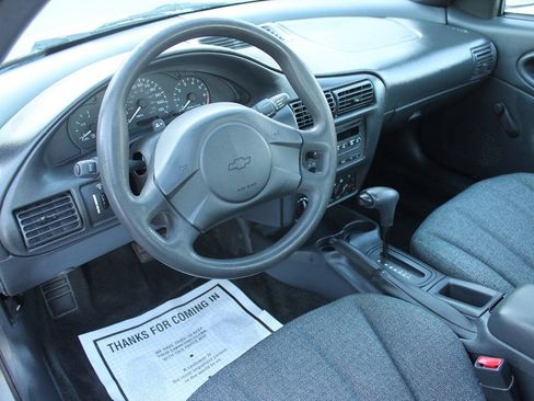 Used 2005 Chevrolet Cavalier Sedan w/ Preferred Equipment Group FWD image 20