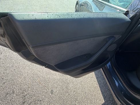 Used 2023 Tesla Model 3 Performance image 23