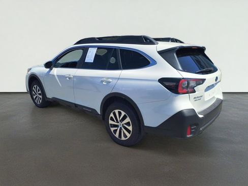 Certified 2022 Subaru Outback Premium AWD/4WD image 6