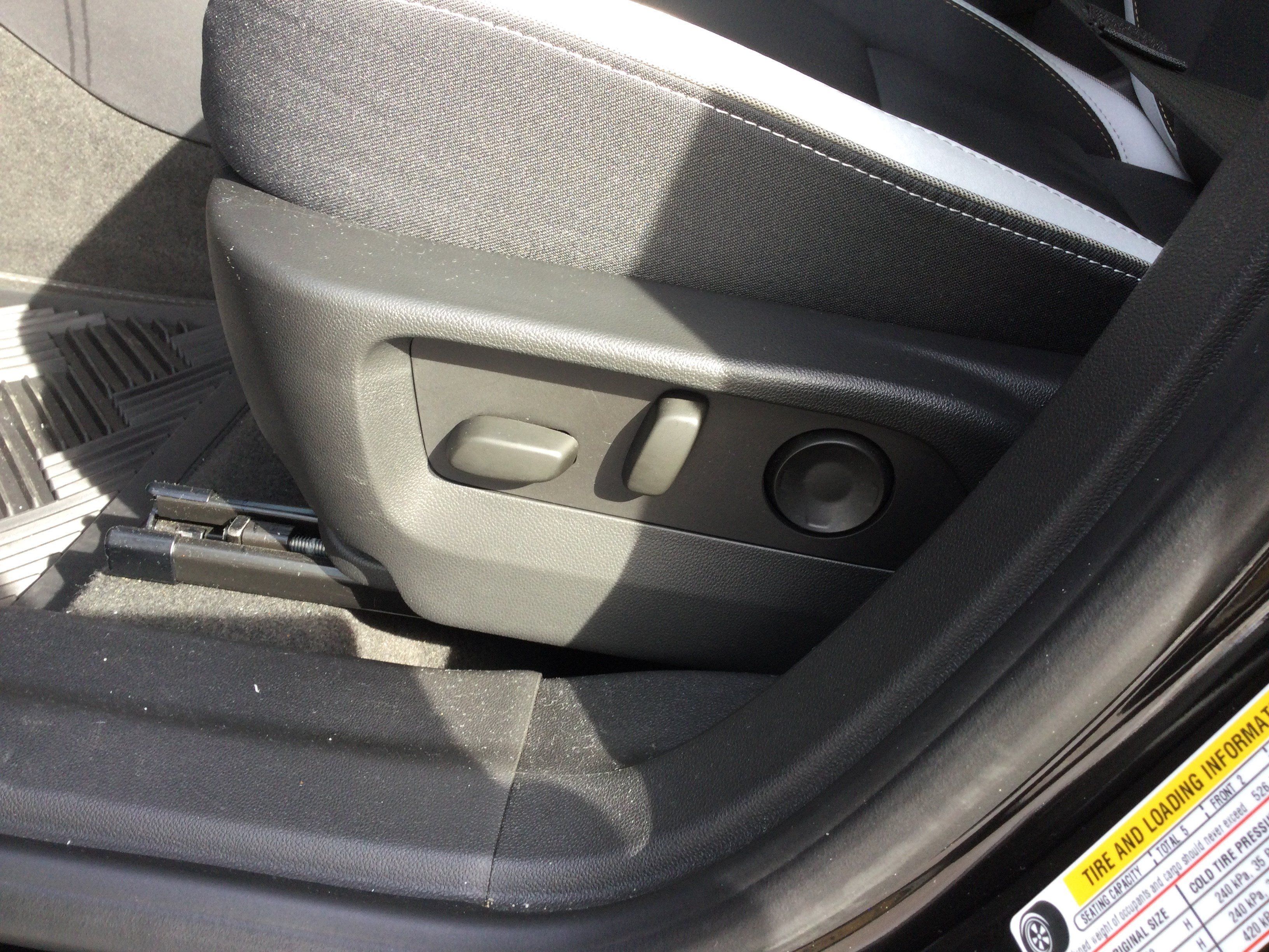 Used 2025 Buick Envision Sport Touring AWD/4WD image 8