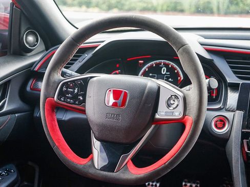 Used 2020 Honda Civic Type R image 16