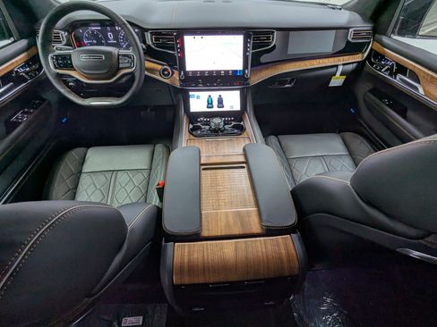 New 2025 Jeep Grand Wagoneer L Series III image 16