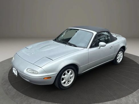 Used 1990 MAZDA MX-5 Miata RWD image 10