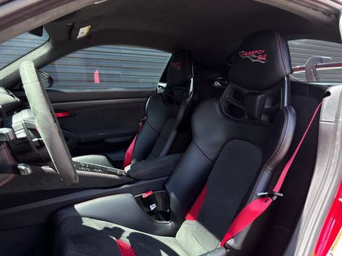 Certified 2025 Porsche 718 Cayman GT4 RS RWD image 5