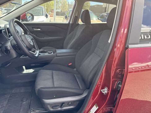 Certified 2024 Nissan Rogue SV image 15