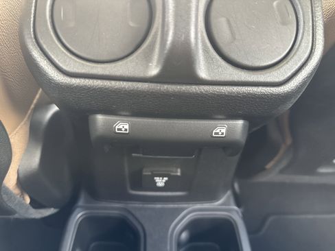 Used 2020 Jeep Gladiator Rubicon image 27