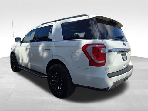 Used 2021 Ford Expedition XLT image 10